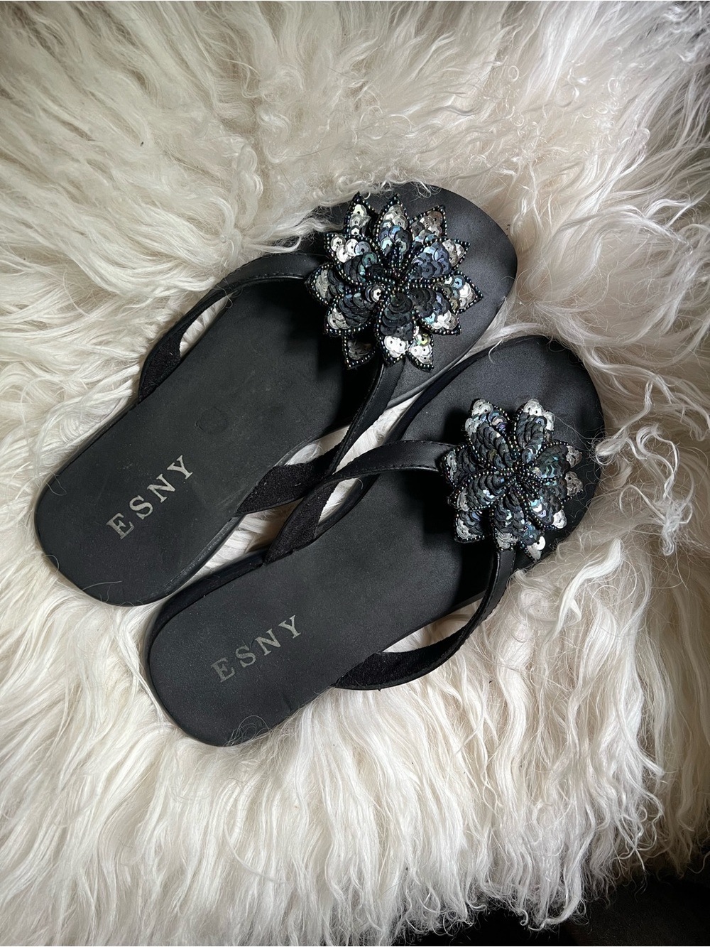 ESNY Black Embellished Flower Thong Sandals